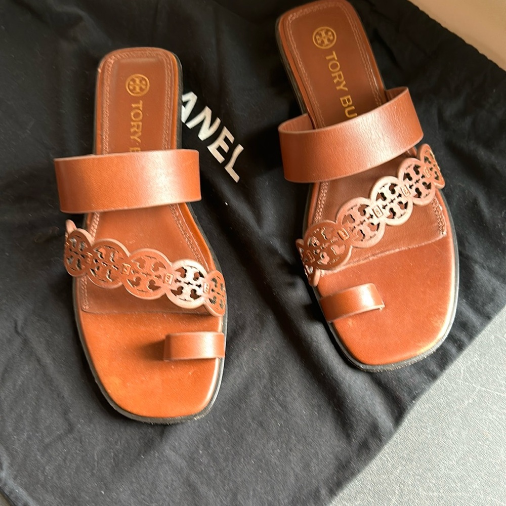 Tiny Miller toe ring slide
